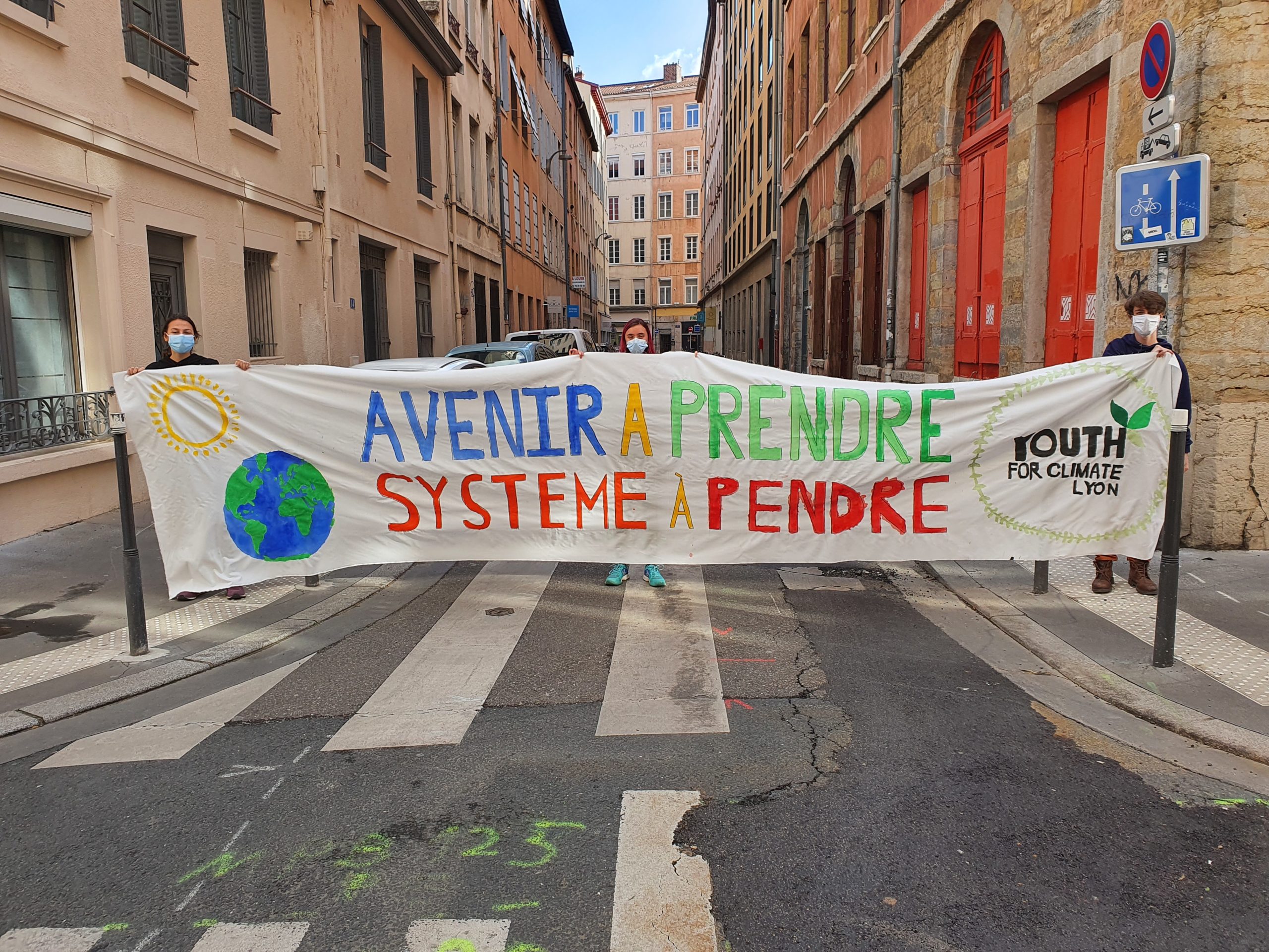 Banderole grève mondiale du 19 Mars